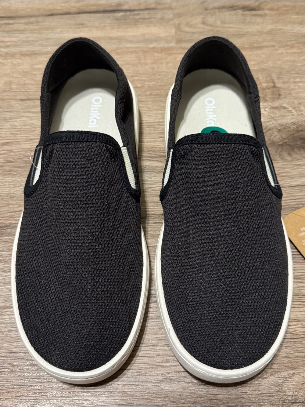 Olukai Women’s PEHUEA Black Slip-On Casual Sneakers Sz W8